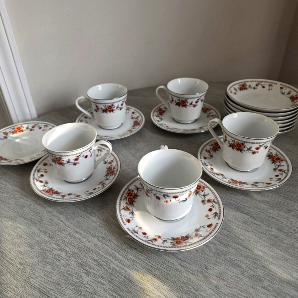 Sheffield Anniversary Porcelain Fine China Set of 5 Tea Cups,Saucers, Des Bowls